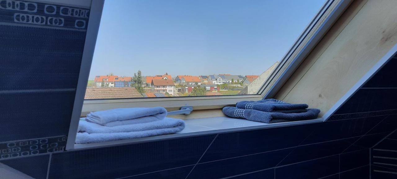 Apartamento Zum-Englaender Zaberfeld Exterior foto